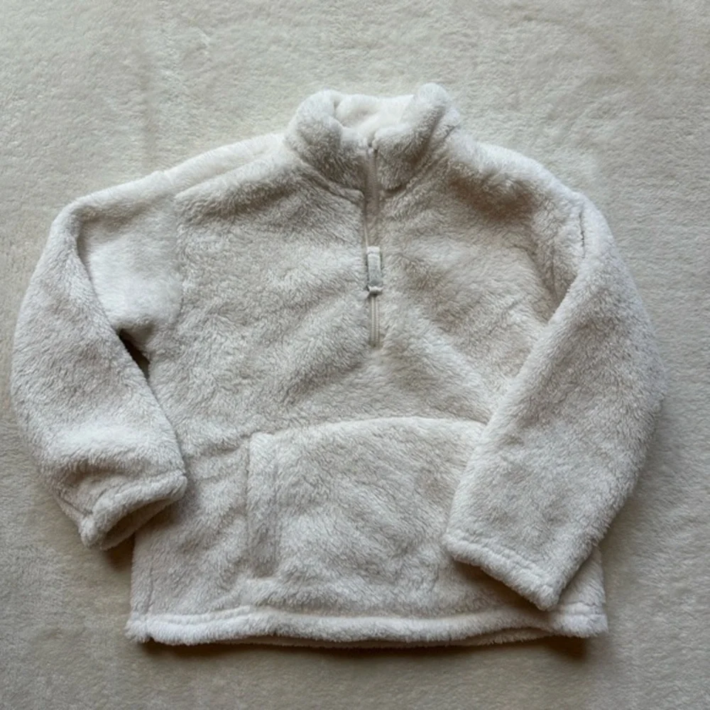 NFS. Gap fuzzy pullover quarter zip size 4T